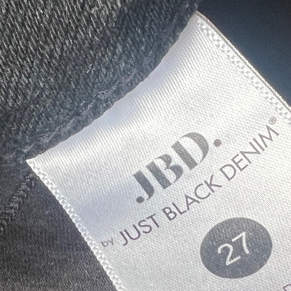 JBD  DOWNTOWN CROP BUTTON EXPOSED JEANS SIZE 27 - Picture 14 of 15